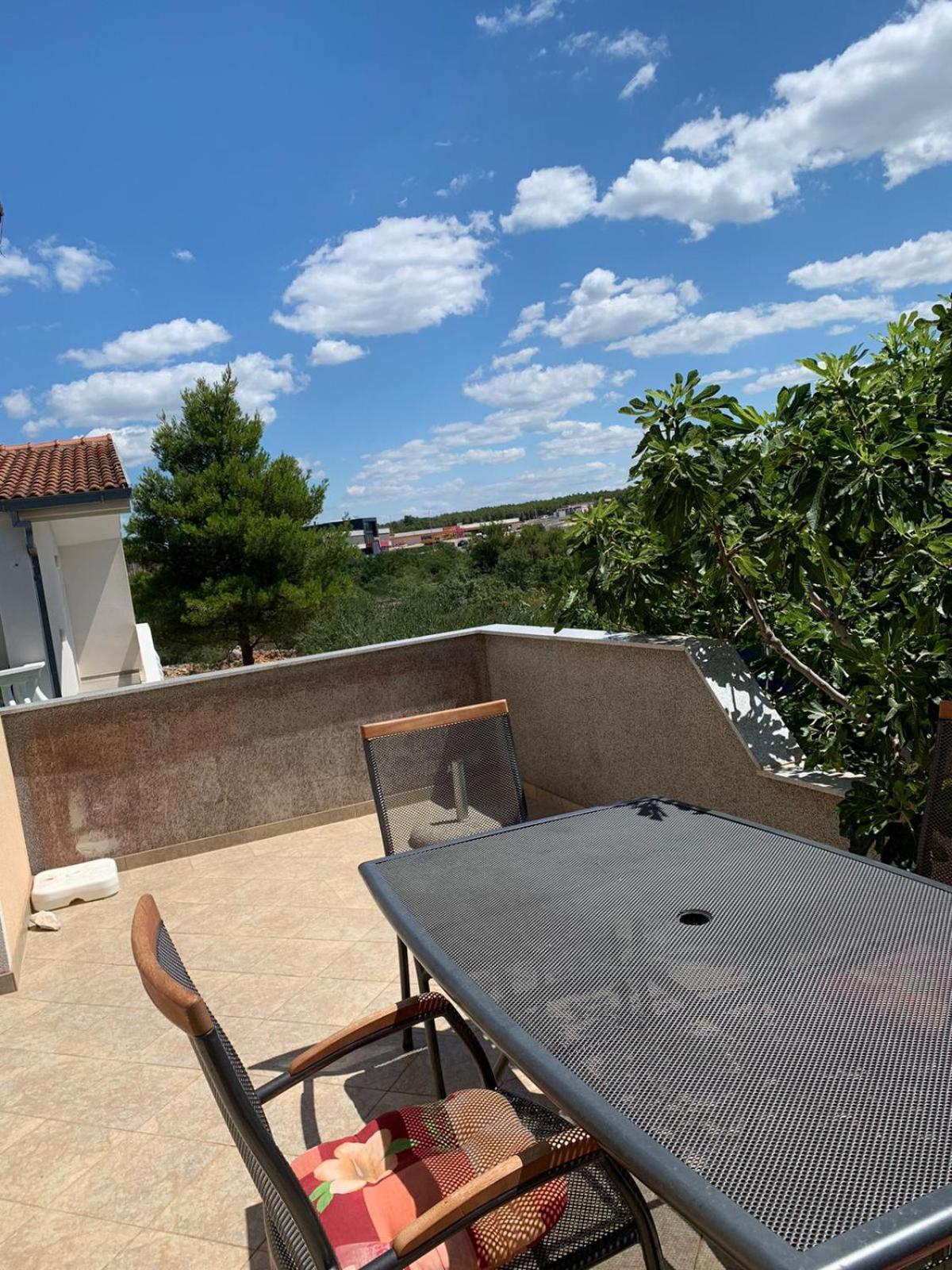 Apartmani Kutlesa Vodice Ngoại thất bức ảnh