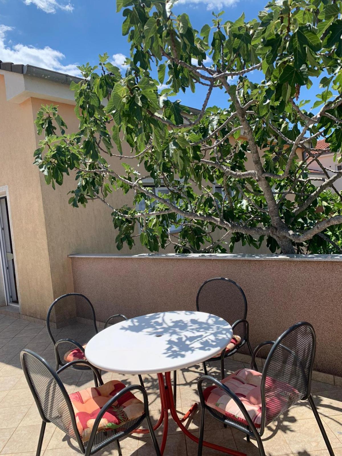 Apartmani Kutlesa Vodice Ngoại thất bức ảnh
